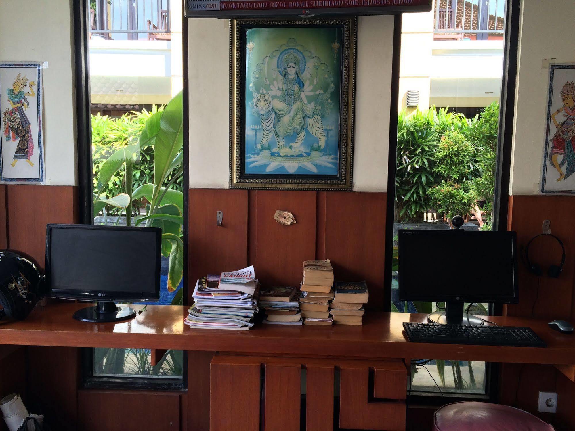 Kondra Premiere Guest House Kuta Kuta Lombok Buitenkant foto