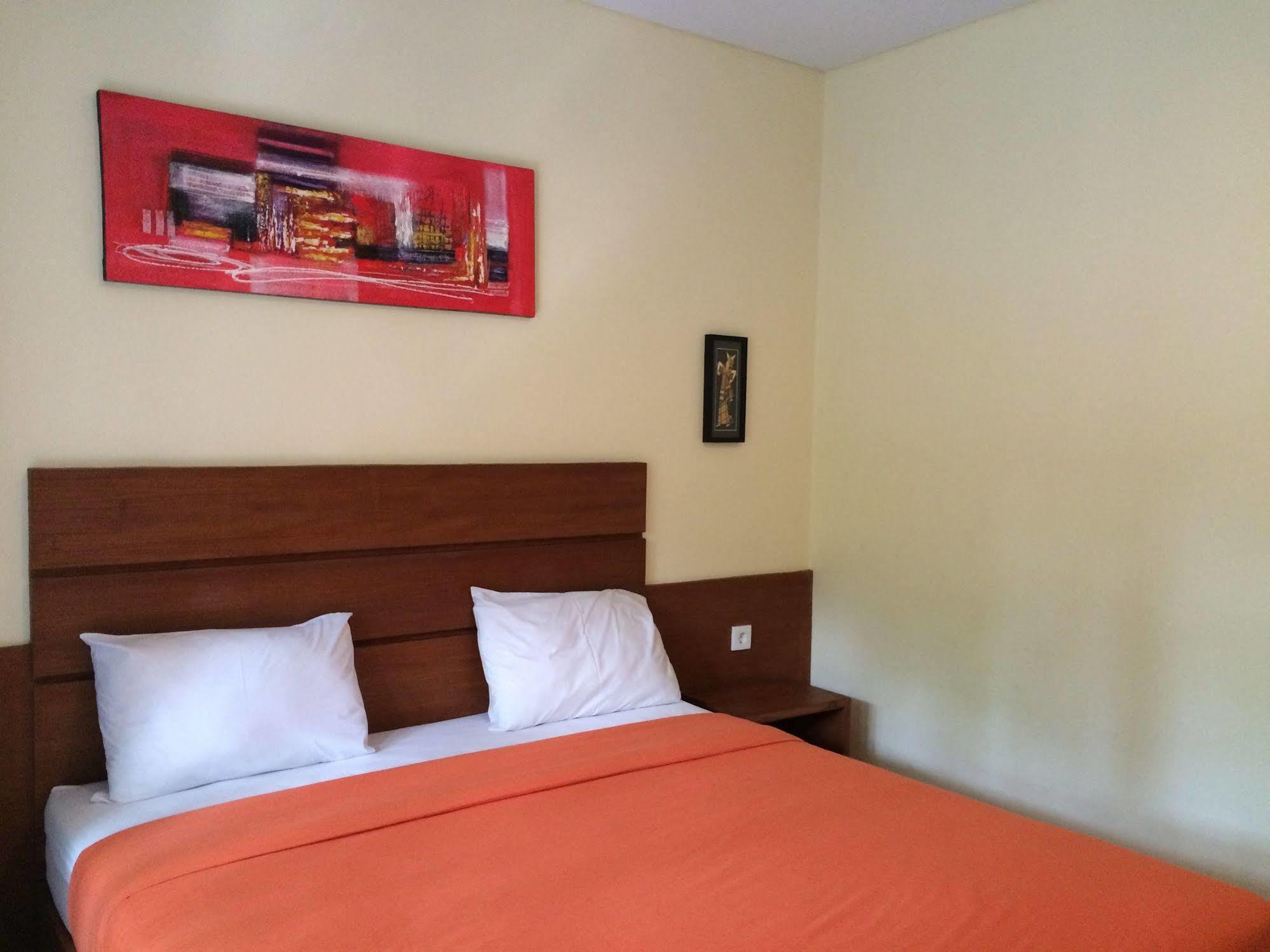 Kondra Premiere Guest House Kuta Kuta Lombok Buitenkant foto