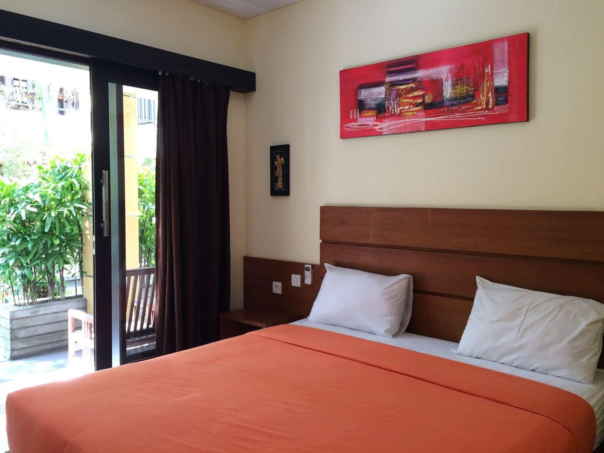 Kondra Premiere Guest House Kuta Kuta Lombok Buitenkant foto