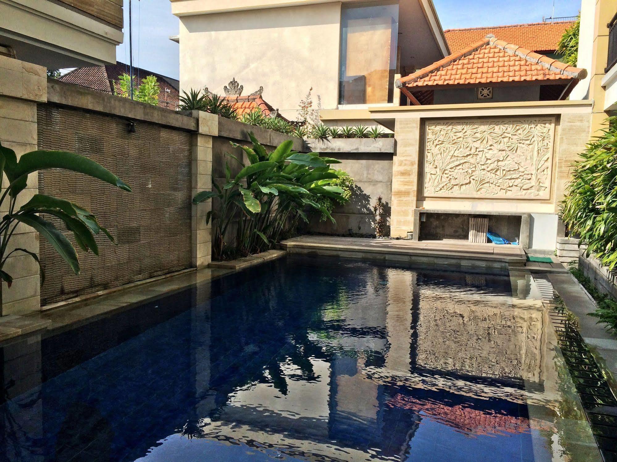 Kondra Premiere Guest House Kuta Kuta Lombok Buitenkant foto