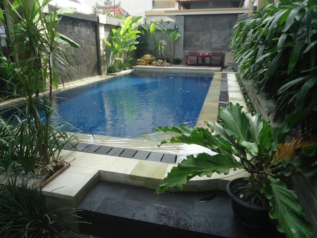 Kondra Premiere Guest House Kuta Kuta Lombok Buitenkant foto