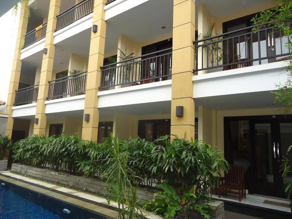 Kondra Premiere Guest House Kuta Kuta Lombok Buitenkant foto