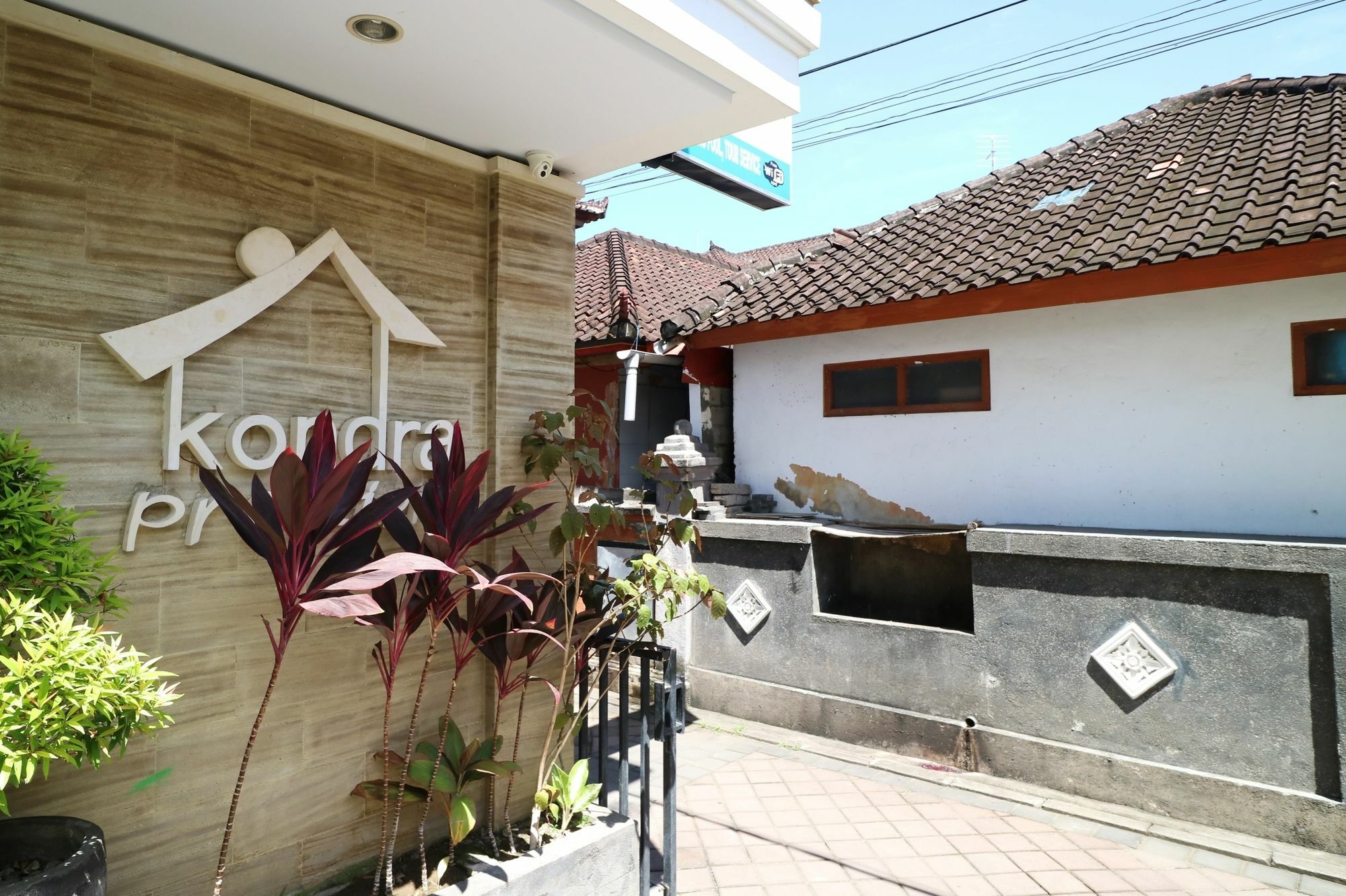 Kondra Premiere Guest House Kuta Kuta Lombok Buitenkant foto