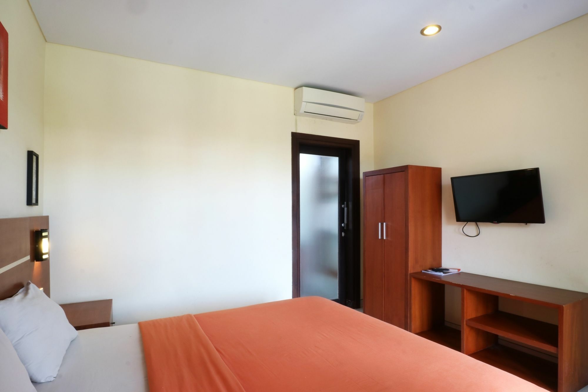 Kondra Premiere Guest House Kuta Kuta Lombok Buitenkant foto